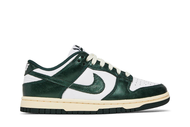 NIKE DUNK LOW ‘VINTAGE GREEN’